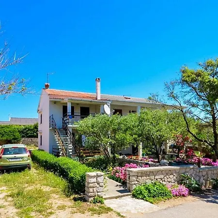 아파트 Tome 포블랴나